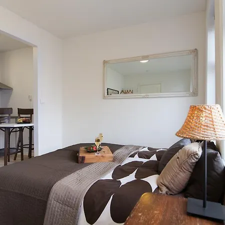 Studios Apartment *